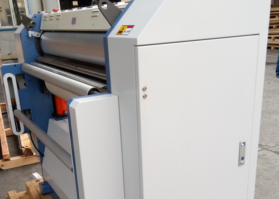 Chine Machine de papier multifonctionnelle de stratification pour estampillage mat/brillant de film fournisseur